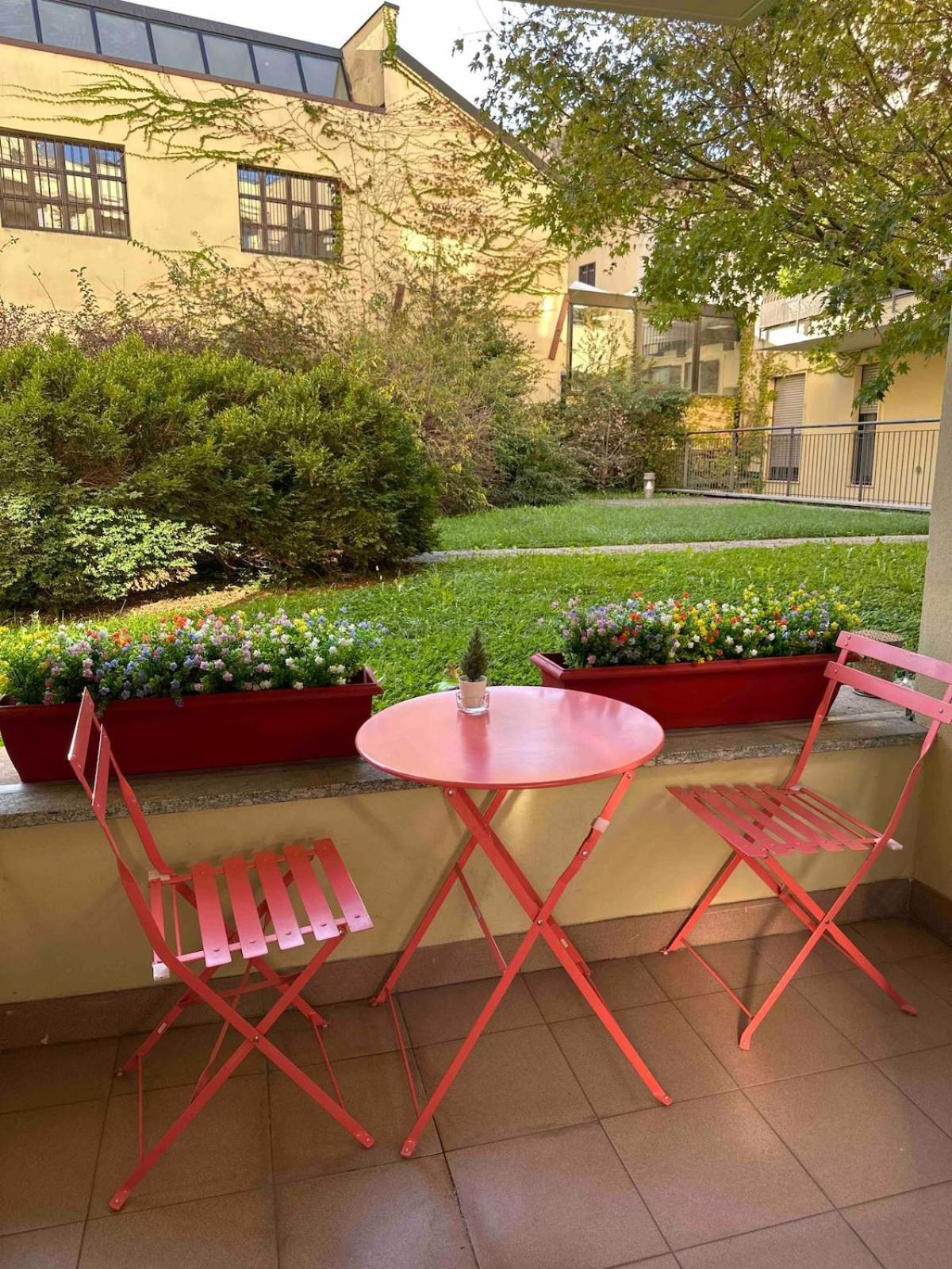 Apartment Laura S Garden - Romantic Place And Private Parking Mailand
