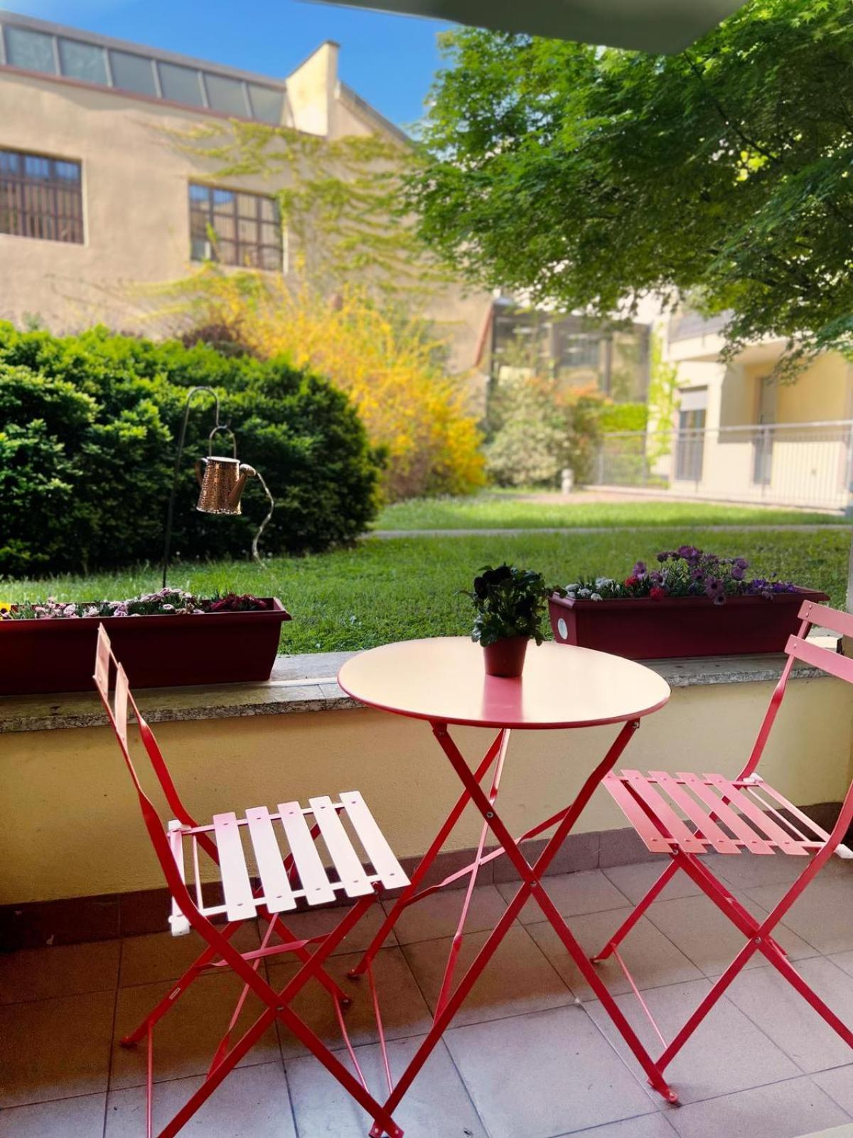 Apartment Laura S Garden - Romantic Place And Private Parking Mailand